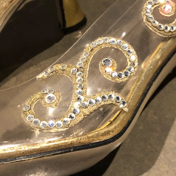 Vintage 1950s heels - Picture 2 of 3